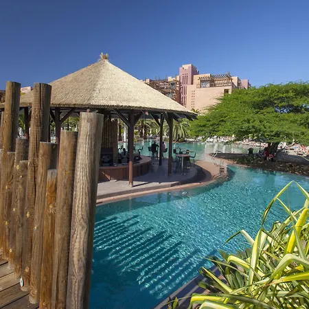 Lopesan Baobab Мелонерас