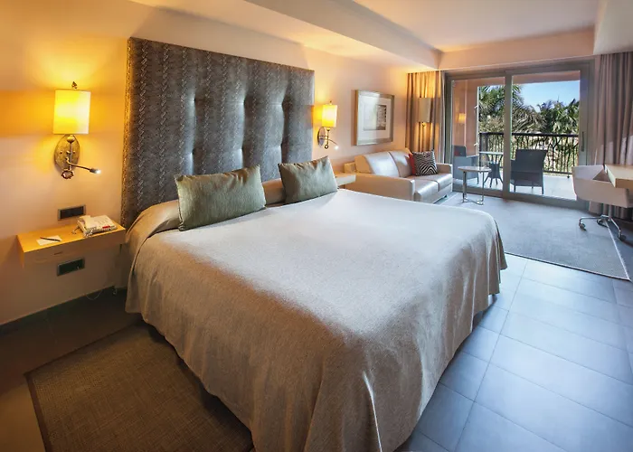 Lopesan Baobab Мелонерас